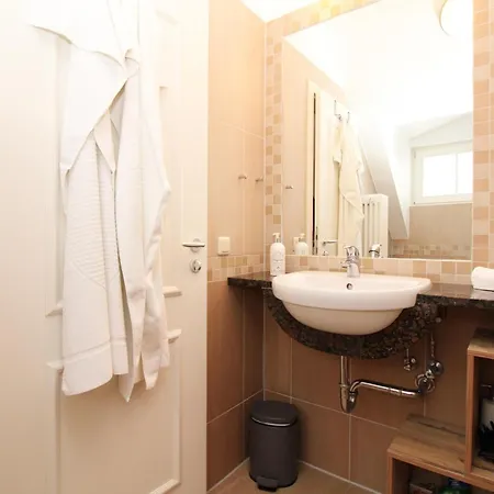 Appartementanlage Uns Strandhus 11 * Kuehlungsborn
