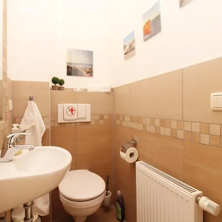 Apartment Appartementanlage Uns Strandhus 11 Kuehlungsborn