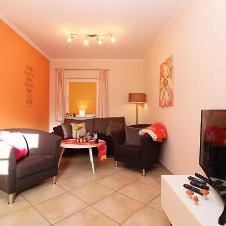 Appartementanlage Uns Strandhus 11 *